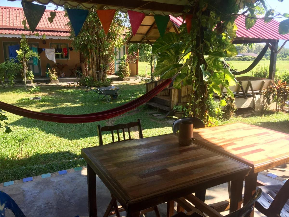 Soluna Guest House Pantai Cenang  Exterior foto