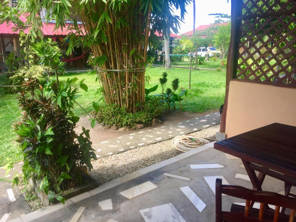 Soluna Guest House Pantai Cenang  Exterior foto