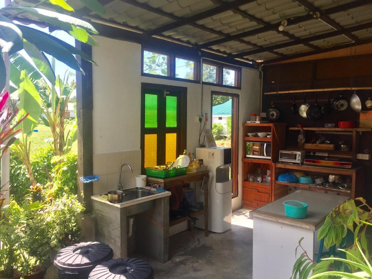 Soluna Guest House Pantai Cenang  Exterior foto