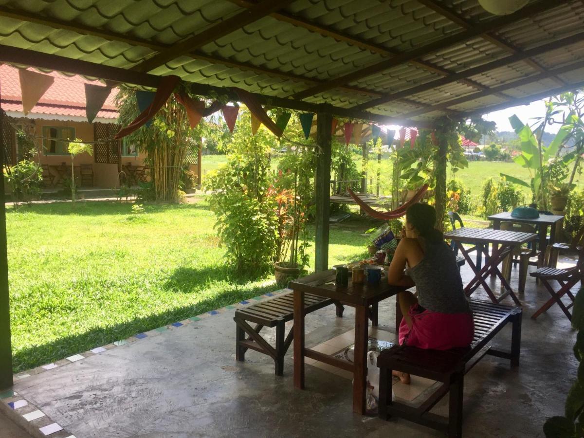 Soluna Guest House Pantai Cenang  Exterior foto