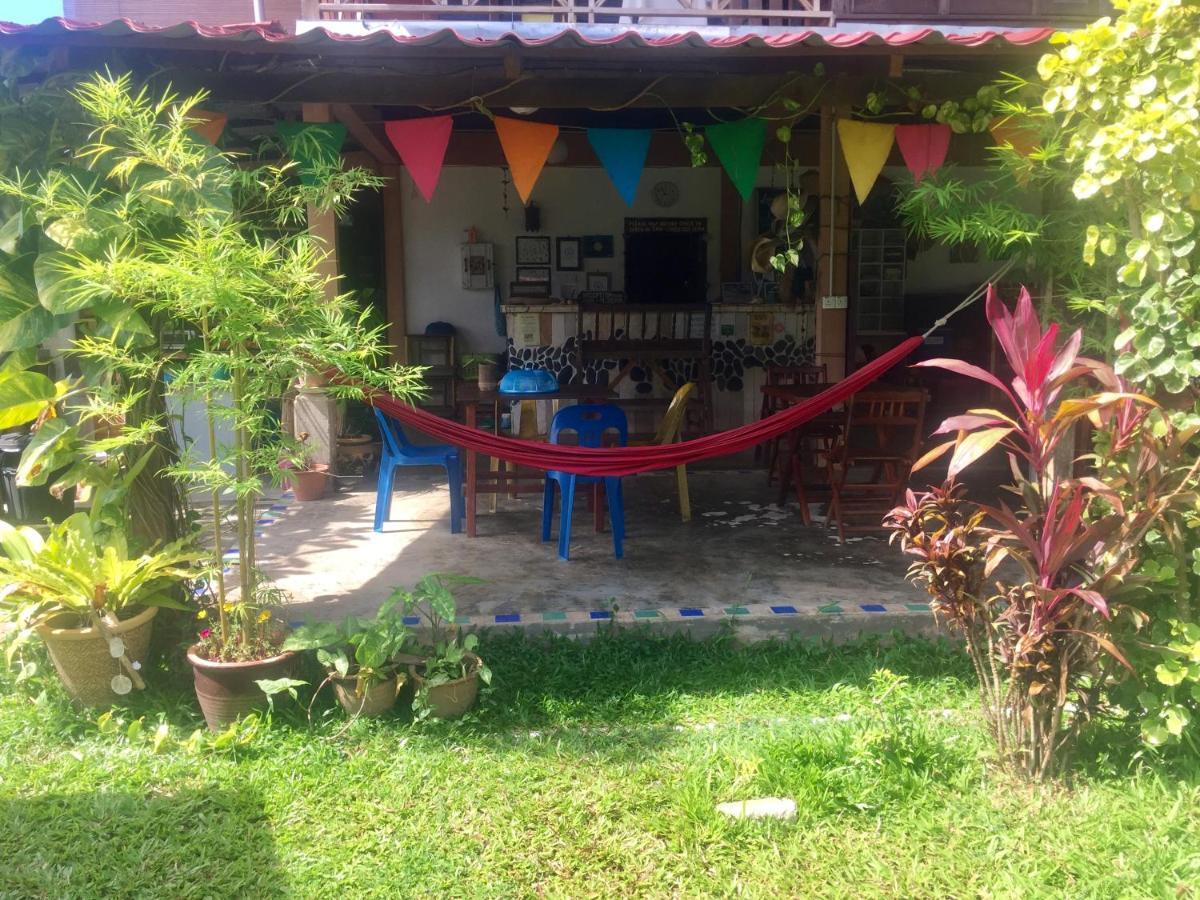 Soluna Guest House Pantai Cenang  Exterior foto